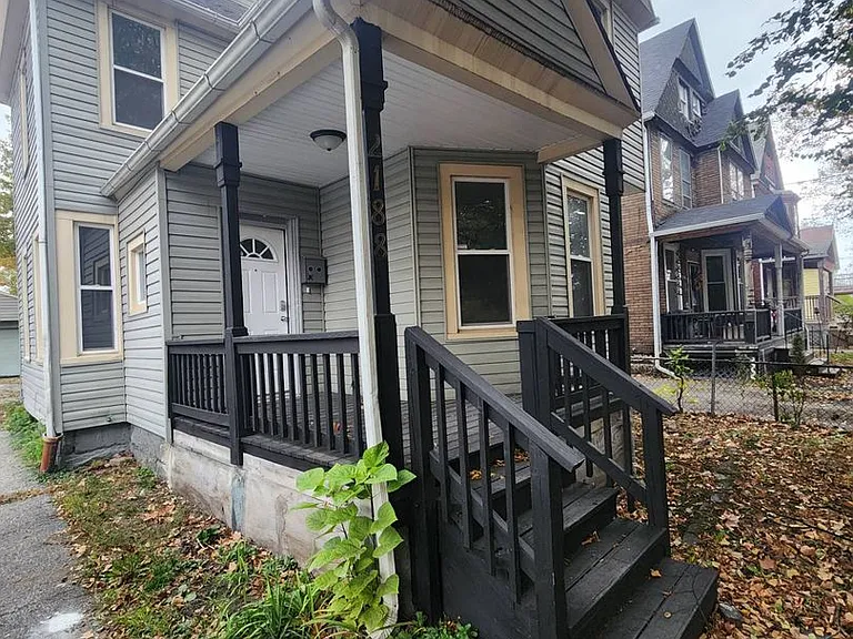 2188 E 36th St — Photo 34