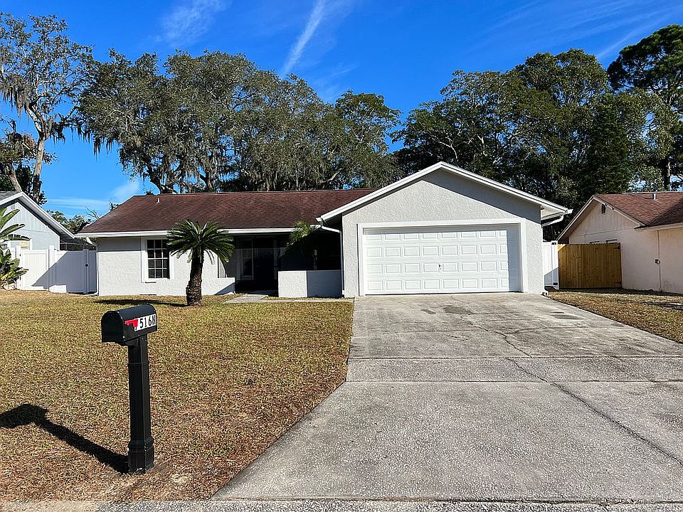 2nd image of 7516 N Sanibel Cir
