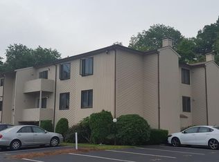 30 Kristee Cir, West Warwick, RI 02893