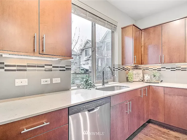 5113 NE 11th Pl — Photo 28