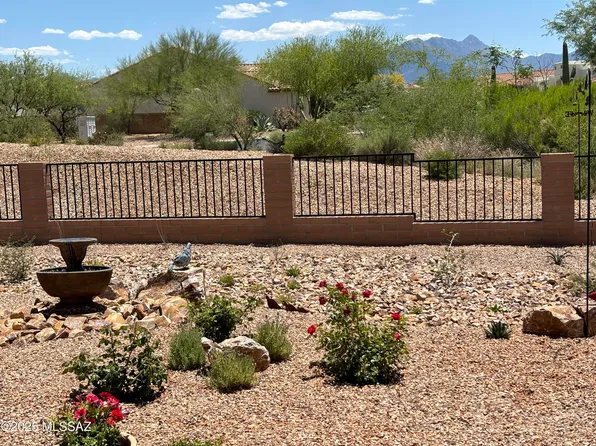 1668 E Comely Ct, Green Valley, AZ 85614