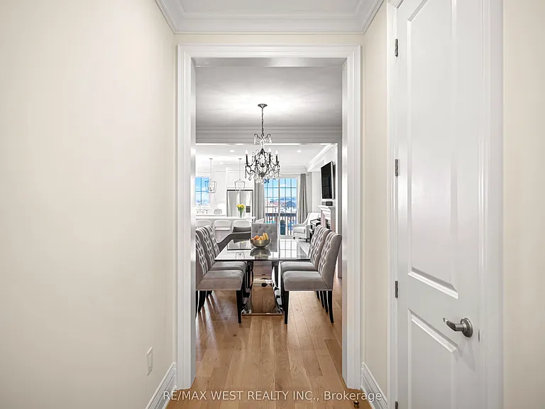 30 Drizzel Cres — Photo 4