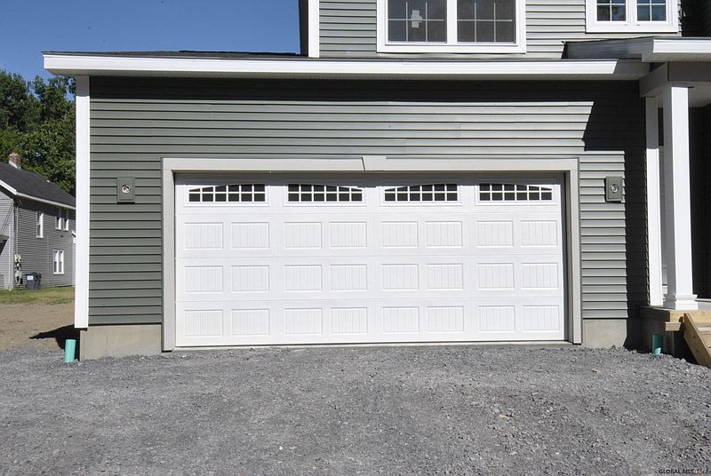 5th image of 76 VLY Road