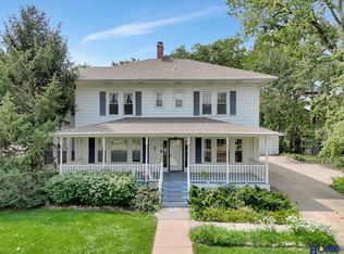 901 N 8th St, Beatrice, NE 68310