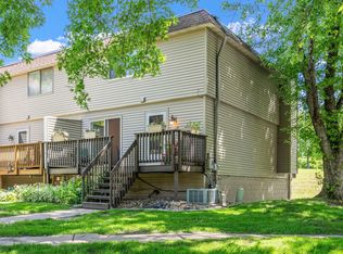 6288 Meadowlark Ln N, Maple Grove, MN 55369