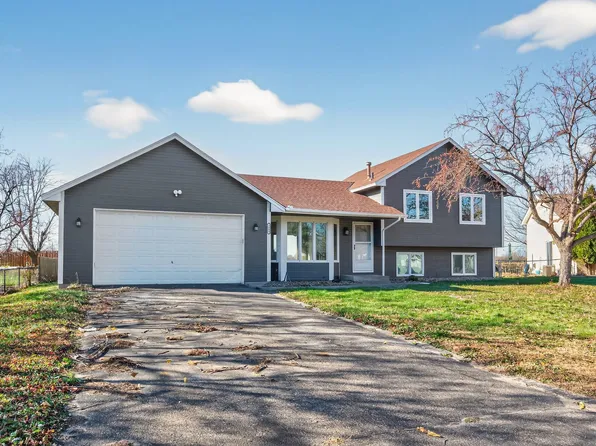 5800 88th Cres N, Brooklyn Park, MN 55443