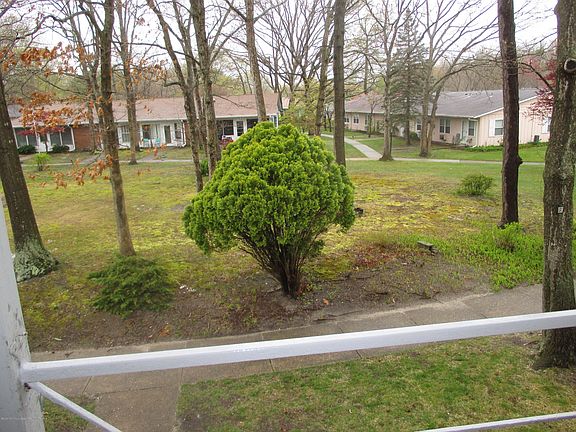 3rd image of 42G Cambridge Ct #2007