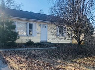 840 Lindsay Ln, Florissant, MO 63031