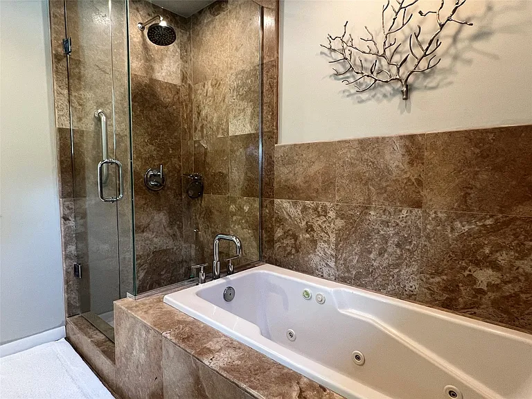 3421 Dartmoor Dr — Photo 14