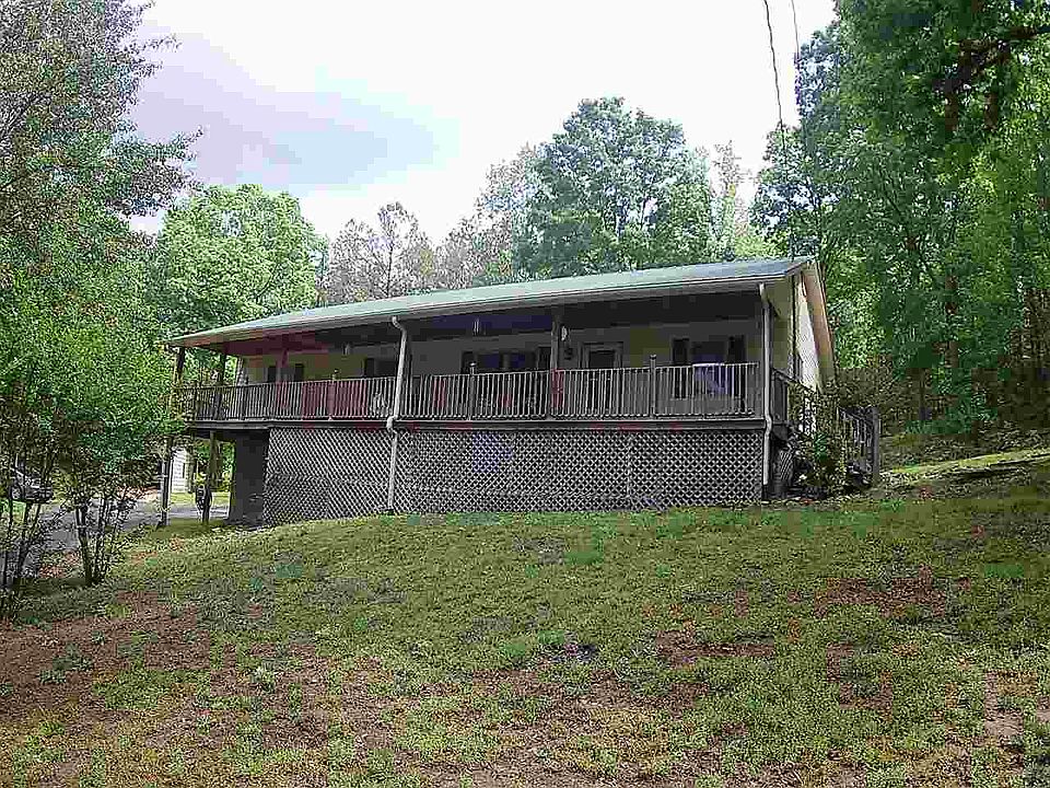 1st image of 210 White Ln
