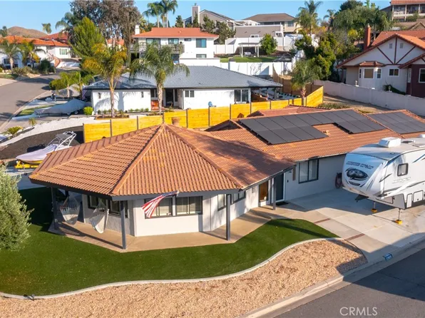 22671 Calcutta Dr, Canyon Lake, CA 92587