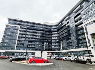 395 Dundas St W #827, Oakville, ON L6M 4L9