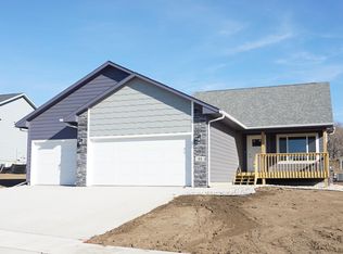 44 Chloe St, Baltic, SD 57003