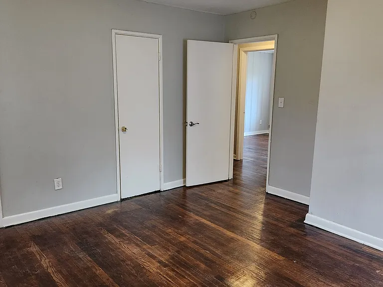 4025 Carol Dr — Photo 9