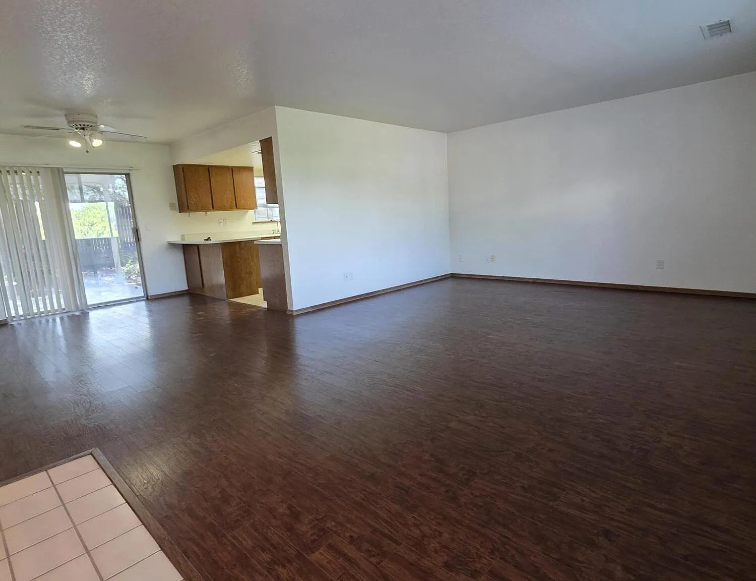 2 bed, 2.0 bath, 1200 sqft, $1,895 — Photo 2