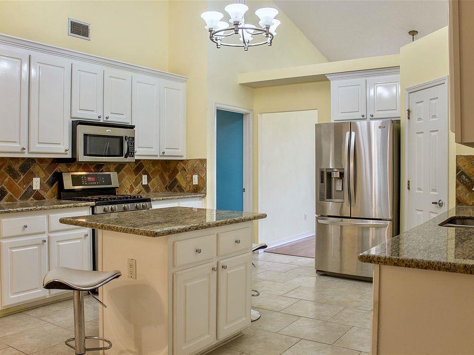 1st image of 1125 Carla Dr