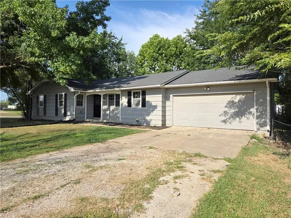 242 SW 13th Hwy, Warrensburg, MO 64093