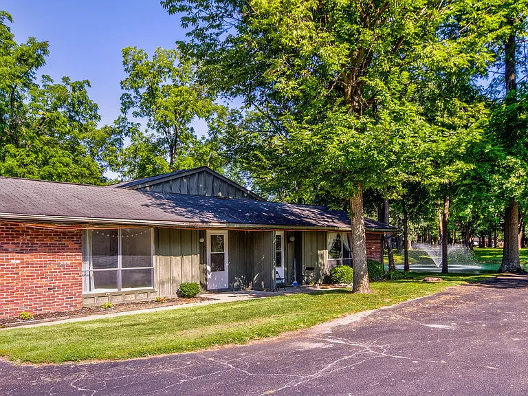 Greenbriar Village — Photo 9