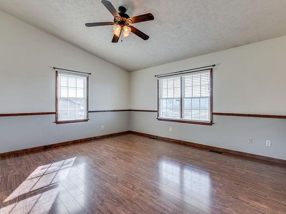 5th image of 526 W Main Blvd