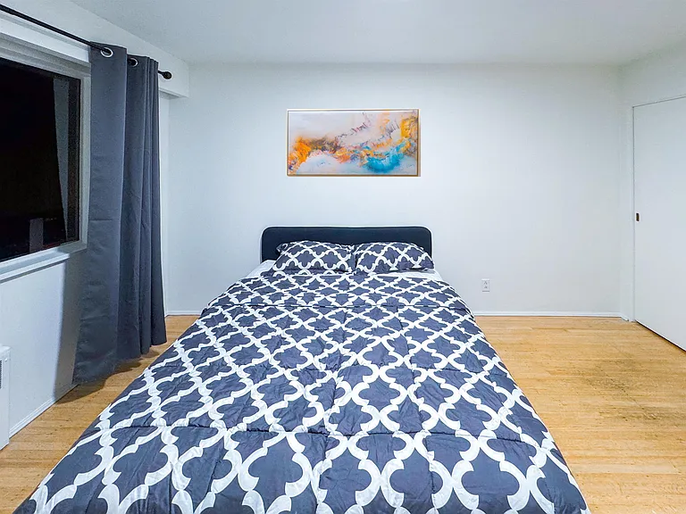1925 Nelson St #102 — Photo 11