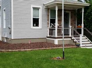 740 State St, Oconomowoc, WI 53066