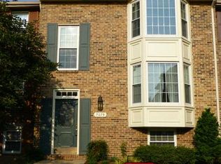 7079 Leewood Forest Dr, Springfield, VA 22151