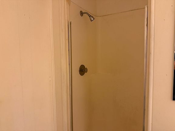 5th image of 19 1/2 S Jefferson Ave APT 3