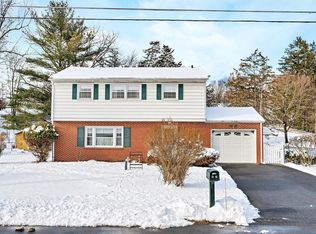 62 Beers Dr, Middletown, NY 10940