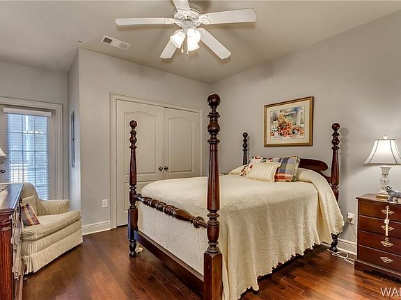 2nd image of 700 15th St Unit 3406
