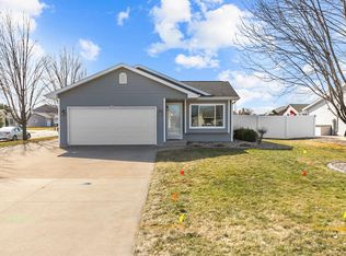 750 E Scott St, Omro, WI 54963