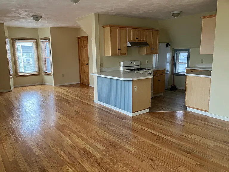 23 Herbert St #2 — Photo 6