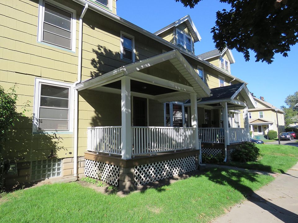Private front porch