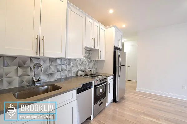 Rented by null | media 12