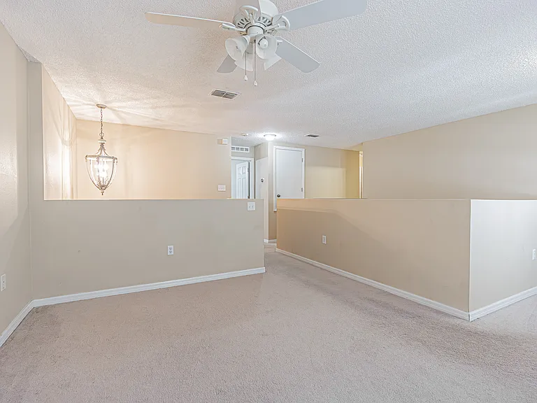 2706 Mingo Dr — Photo 6