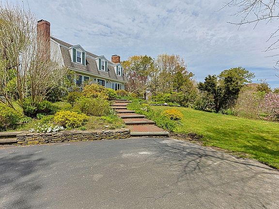 3rd image of 1120 Shore Rd