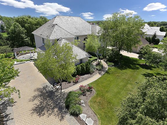 3rd image of 21611 W Swan Ct