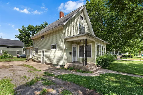 1011 Jackson St Photo 1