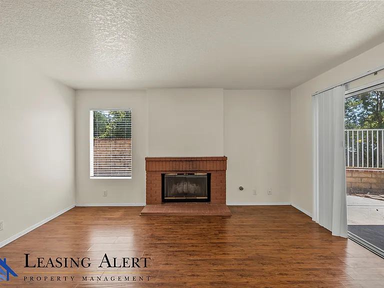 27653 Myrin Ct — Photo 9