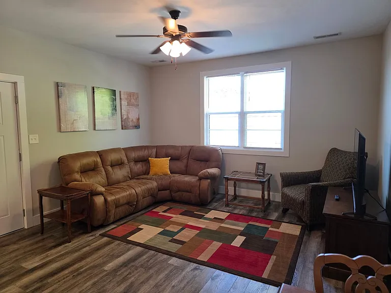1117 Greenwood Aly — Photo 21