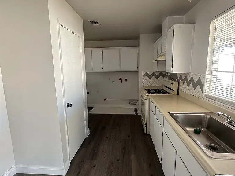 1817 W La Sierra Dr — Photo 7