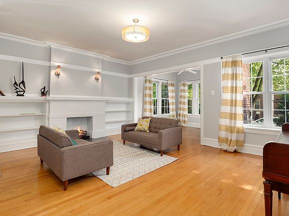 4th image of 6306 N Wayne Ave #1