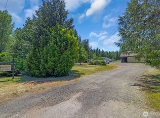 7470 Glenwood Rd SE, Pt Orchard, WA 98367