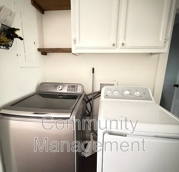 11362 Cloverleaf Dr — Photo 16