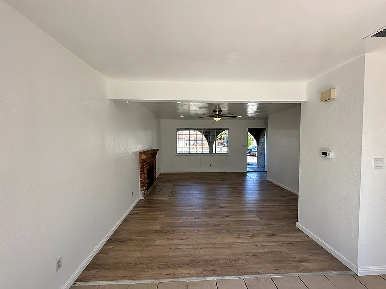 1750 Askren Ct — Photo 4