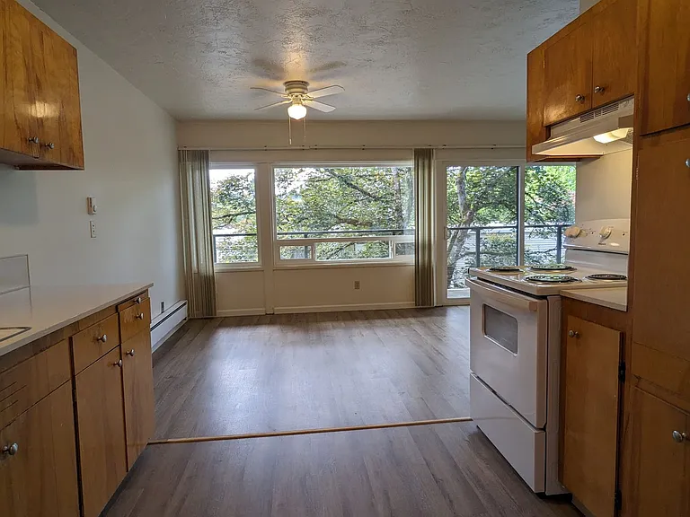 Park Village Apartments — Photo 105