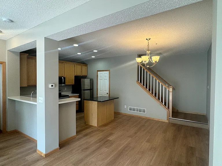 14630 Sumter Ave — Photo 6