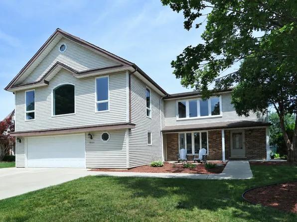 1000 E Ardyce Ln, Mount Prospect, IL 60056