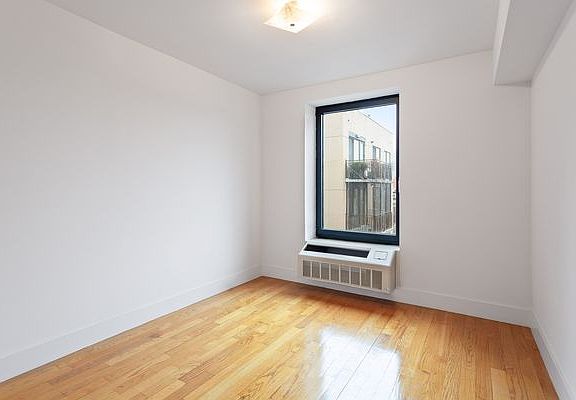 4th image of 2066 5th Ave #3B
