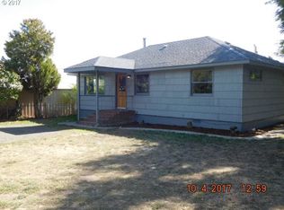 1074 Irvine St W, The Dalles, OR 97058