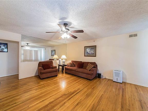 5th image of 818 British Blvd